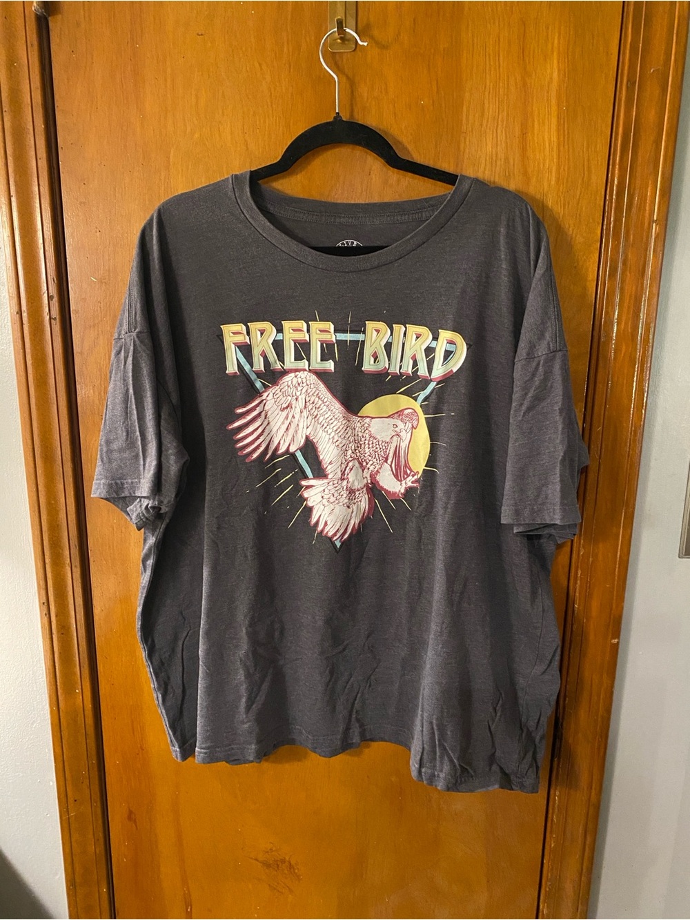FREE BIRD Women’s Oversized Tee Live Outside the Limits
